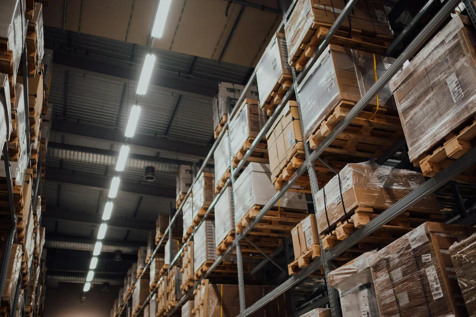 AI automation for warehousing & fulfilment centres
